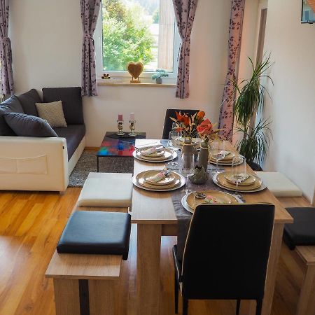 Ottl'S Appartement O2 Sankt Lorenzen ob Murau Exteriör bild